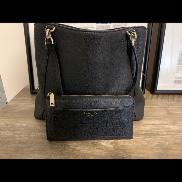 Kate Spade Triple Compartment Bag & Wallet - Picture 2 of 8